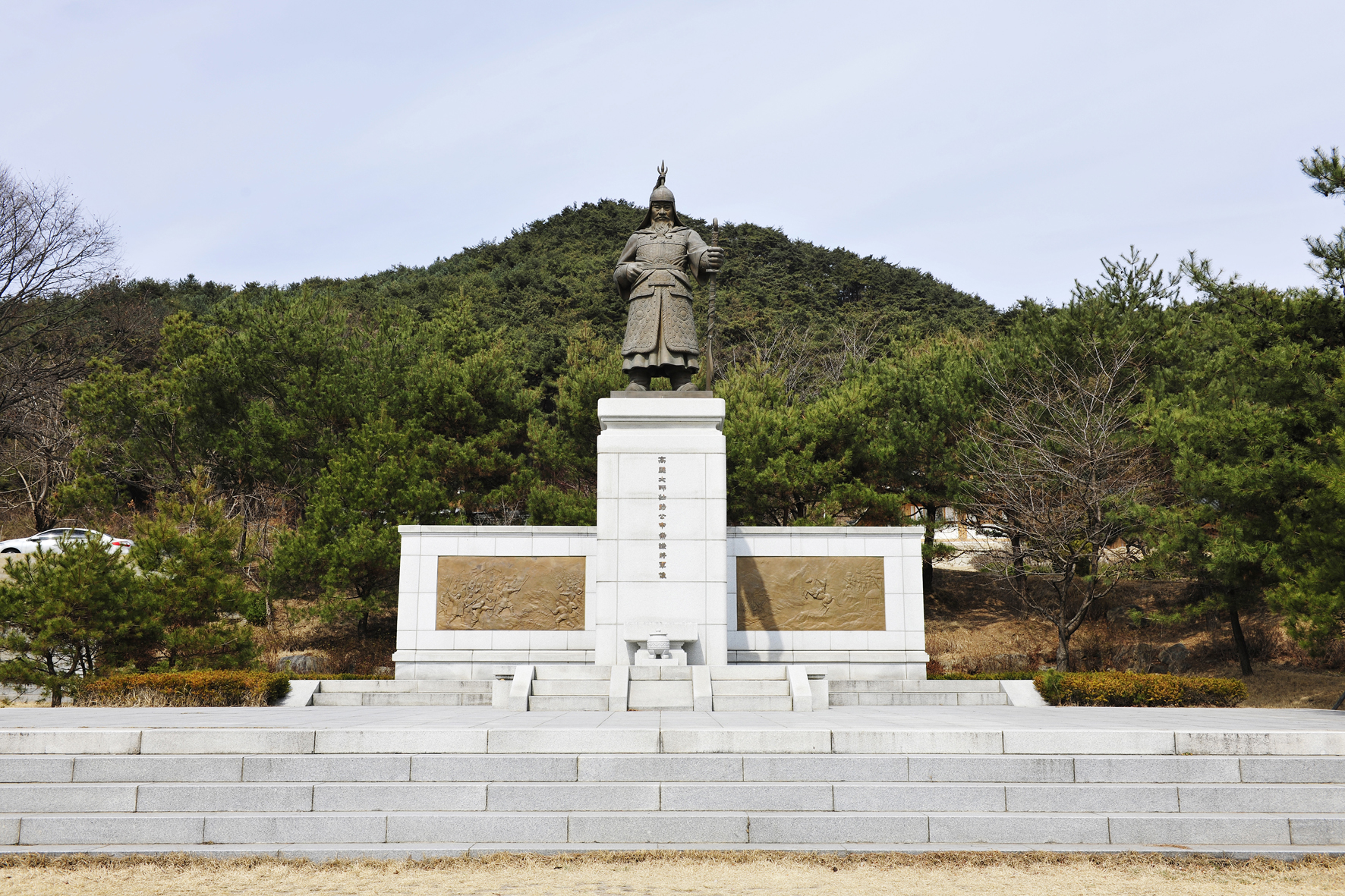C_1616122055192 장절공 동상.jpg